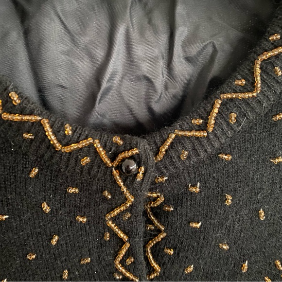 Vintage beaded wool, black sweater with gold beading - Picture 5 of 11
